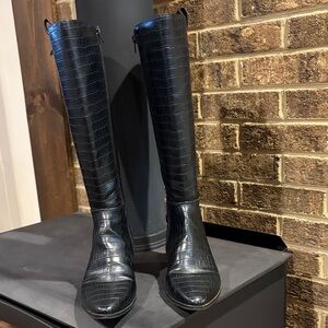 Black Croc-Embossed Heeled Boots